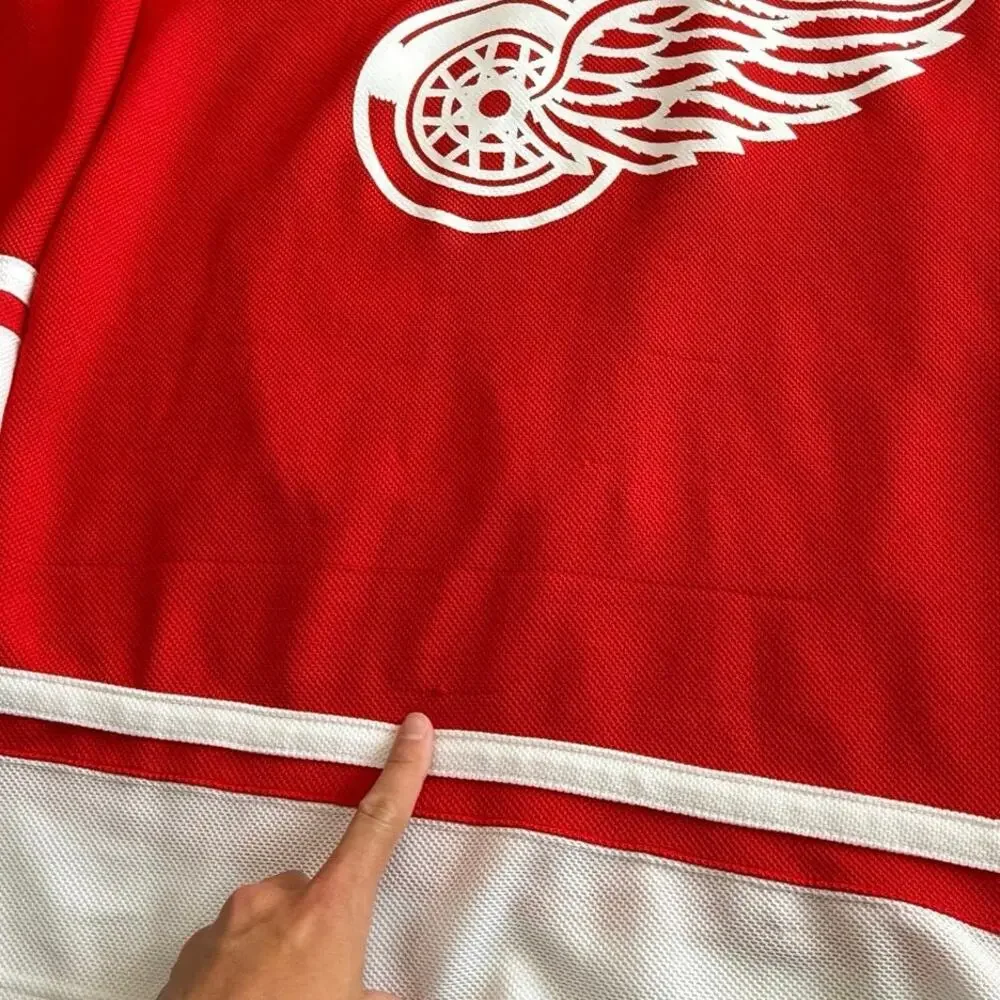 Mens Henrik Zetterberg Detroit Red Wings NHL Hockey Jersey Size XL - Picture 6 of 9